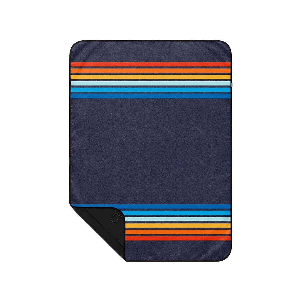 Rumpl Everywhere Mat Mini - Coast Retro Rays Everywhere Mat - Coast Retro Rays | Rumpl Blankets For Everywhere Everywhere Mat Mini