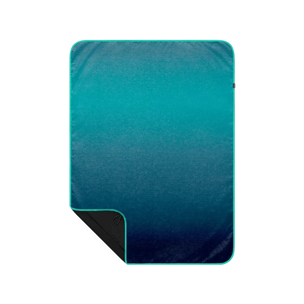 Rumpl Everywhere Mat Mini - Ocean Fade Everywhere Mat Mini - Ocean Fade | Rumpl Blankets For Everywhere Everywhere Mat Mini