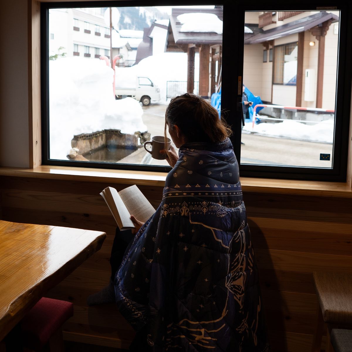 Rumpl Original Puffy Blanket - Midnight Mesa Bandana Original Puffy Blanket - Midnight Mesa Bandana | Rumpl Blankets For Everywhere Printed Original