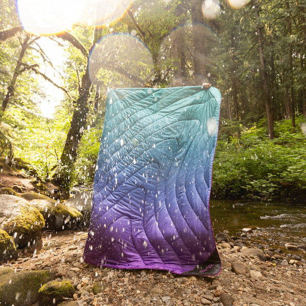 Rumpl Original Puffy Blanket - Deep Violet Fade Original Puffy Blanket - Deep Violet Fade | Rumpl Blankets For Everywhere Printed Original