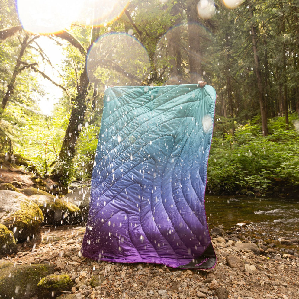 Rumpl Original Puffy Blanket - Deep Violet Fade Original Puffy Blanket - Deep Violet Fade | Rumpl Blankets For Everywhere Printed Original
