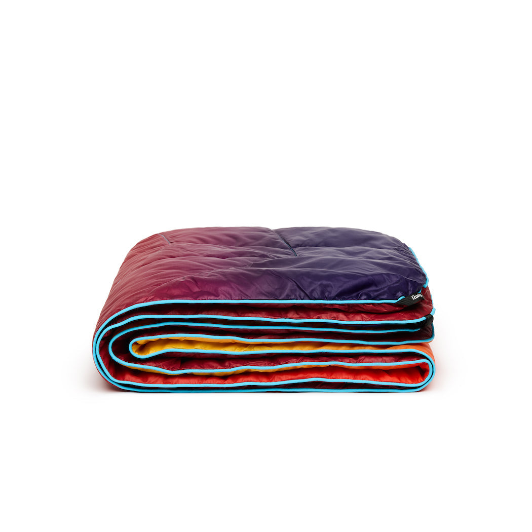NanoLoft Travel Blanket Pyro Fade Rumpl Blankets For Everywhere Rumpl Canada