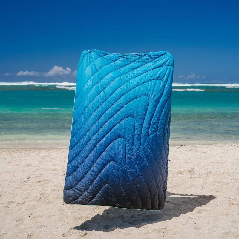 Original Puffy Changing Poncho - Ocean Fade  Rumpl Blankets For Everywhere  - Rumpl Canada